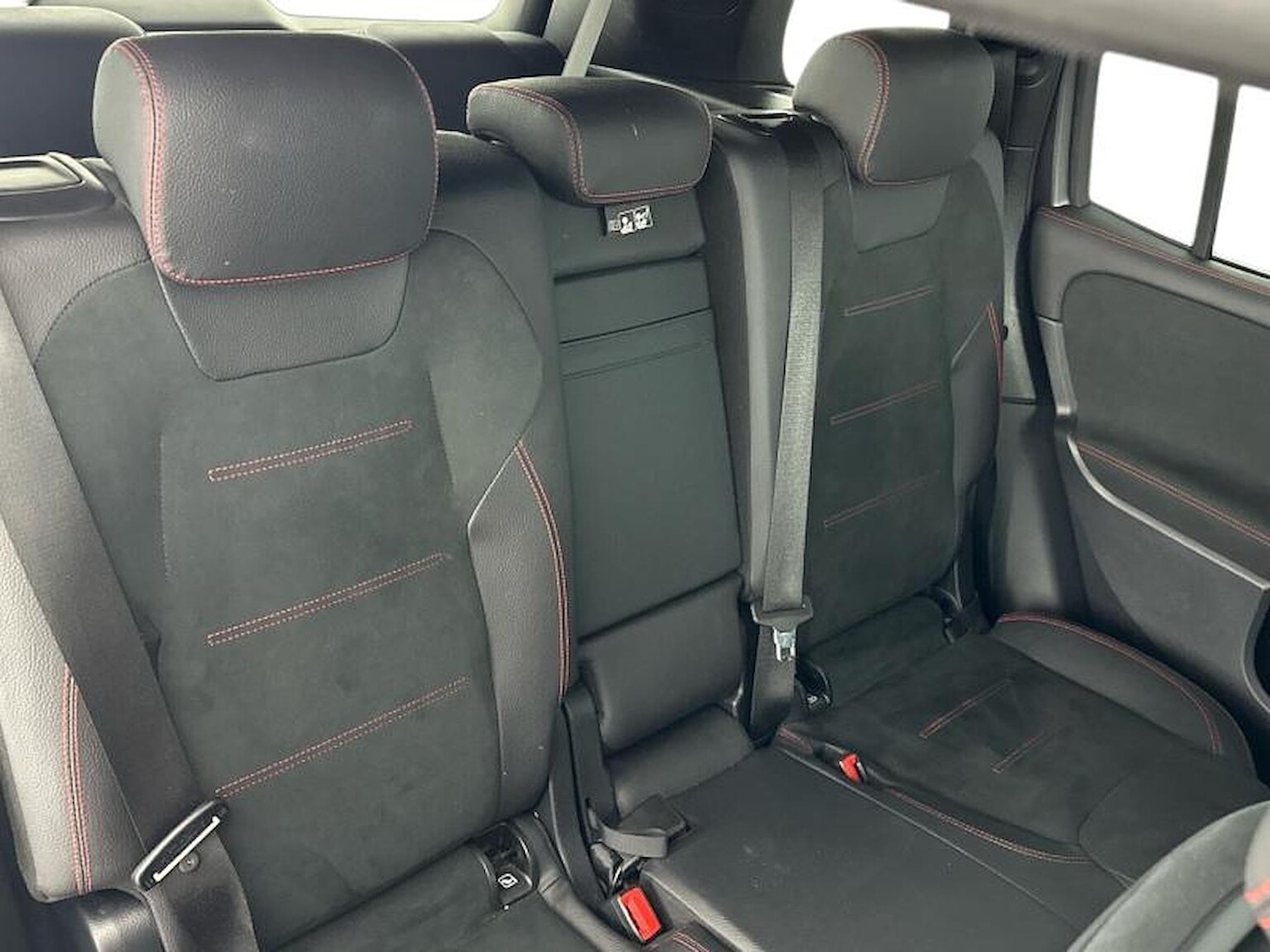 Used Mercedes-Benz GLB 2024 for sale - 76471006: Photo 8