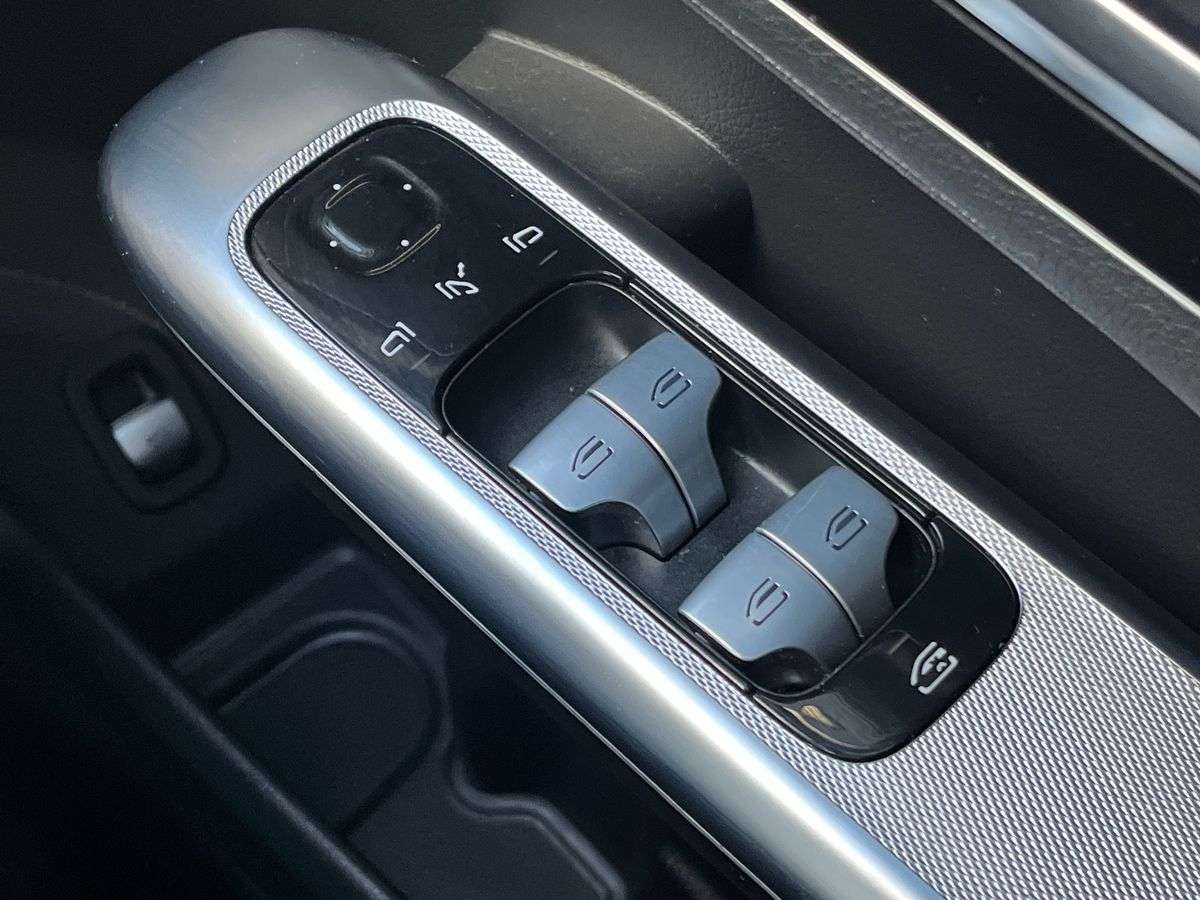 Used Mercedes-Benz GLC 2023 for sale - 78070629: Photo 21