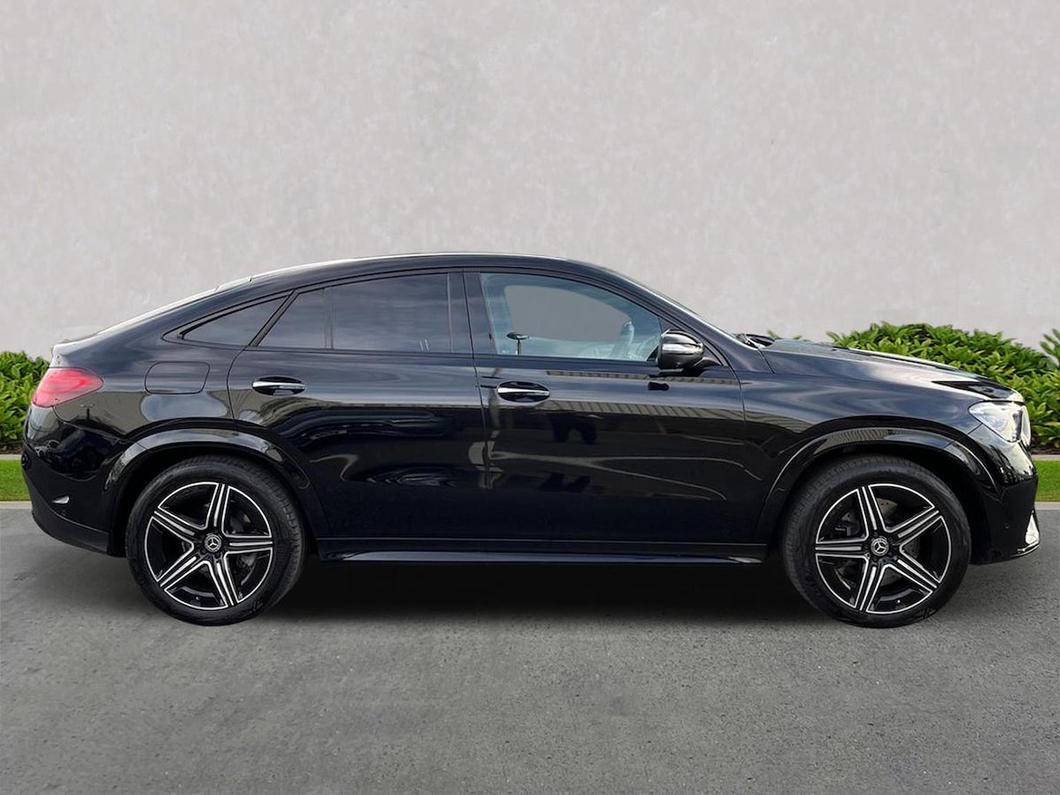 Used Mercedes-Benz GLE-Class 2025 for sale - 76127229: Photo 3