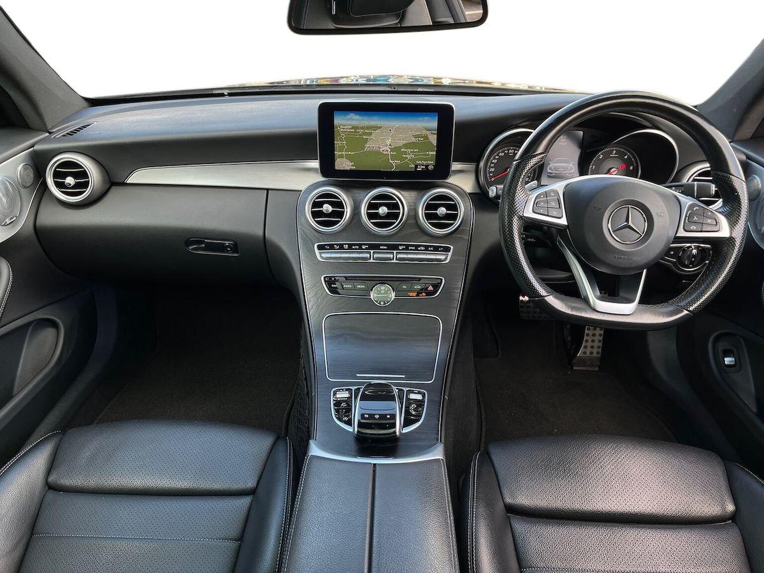 Used Mercedes-Benz C Class 2016 for sale - 76382674: Photo 8