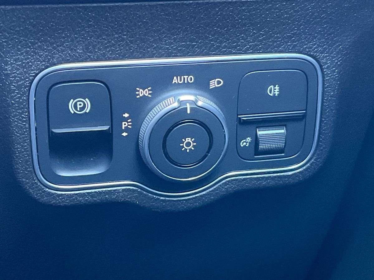 Used Mercedes-Benz GLB 2023 for sale - 78194095: Photo 22