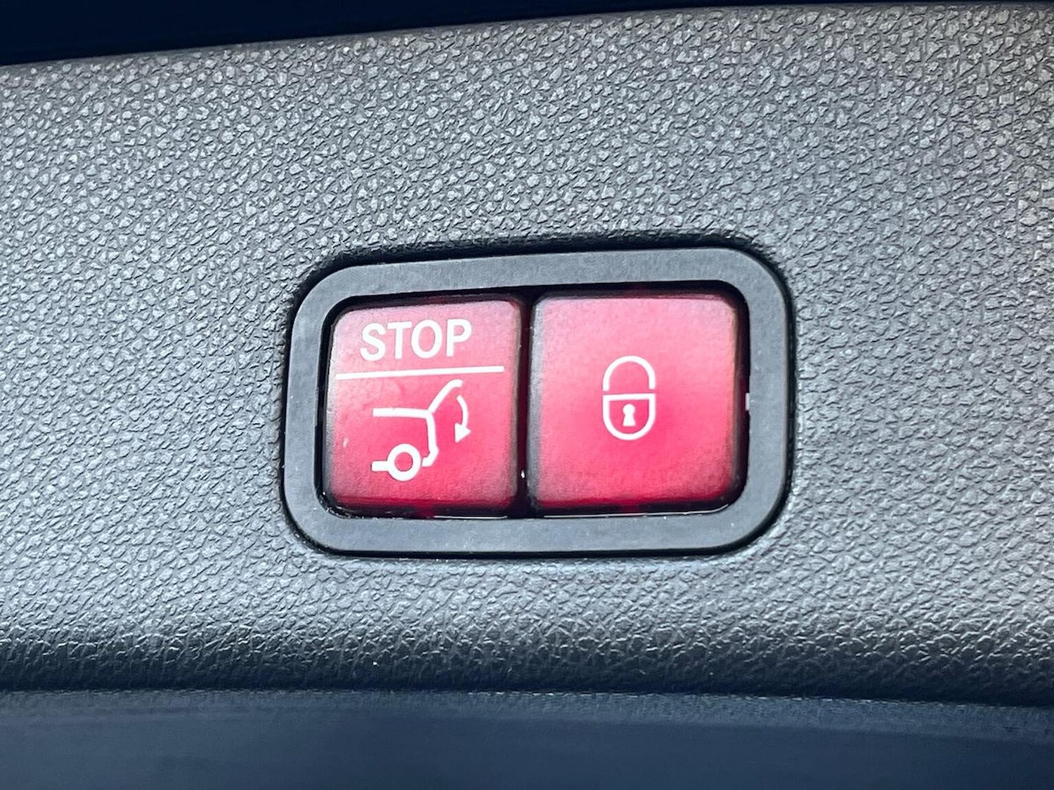 Used Mercedes-Benz GLS 2019 for sale - 76986895: Photo 2