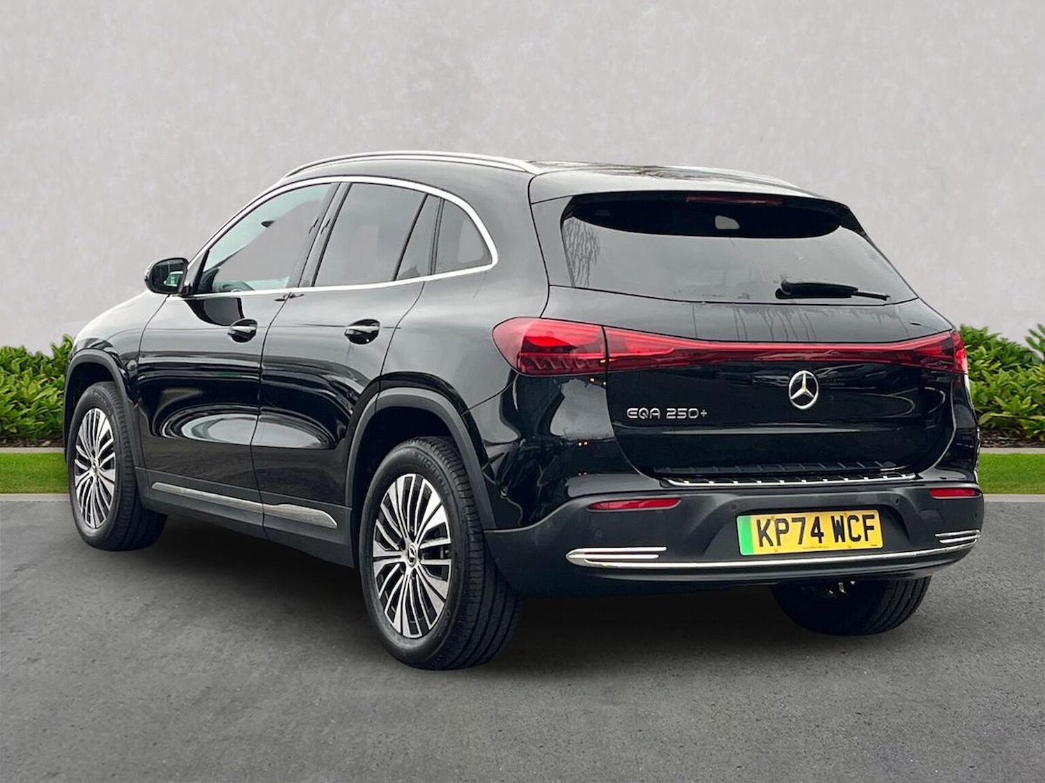 Used Mercedes-Benz EQA 2024 for sale - 77488229: Photo 2