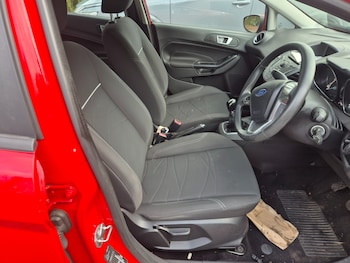 Used Ford Fiesta 2014 for sale - 77165118: Photo