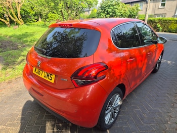 Used Peugeot 208 2017 for sale - 78223395: Photo