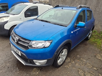 2014 (14) - 0.9 TCe Laureate 5dr