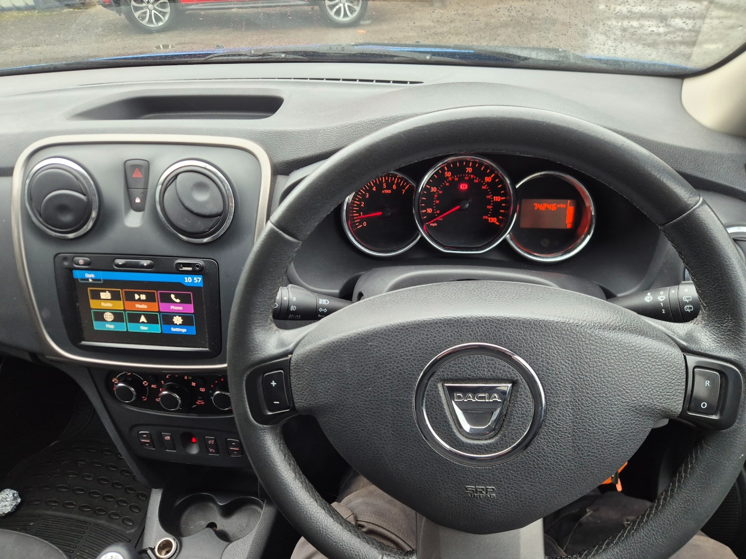 Used Dacia Sandero Stepway 2014 for sale - 77851509: Photo 2