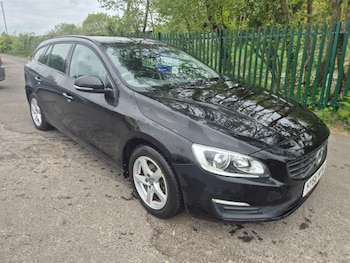 Used Volvo V60 2016 for sale - 78467975: Photo