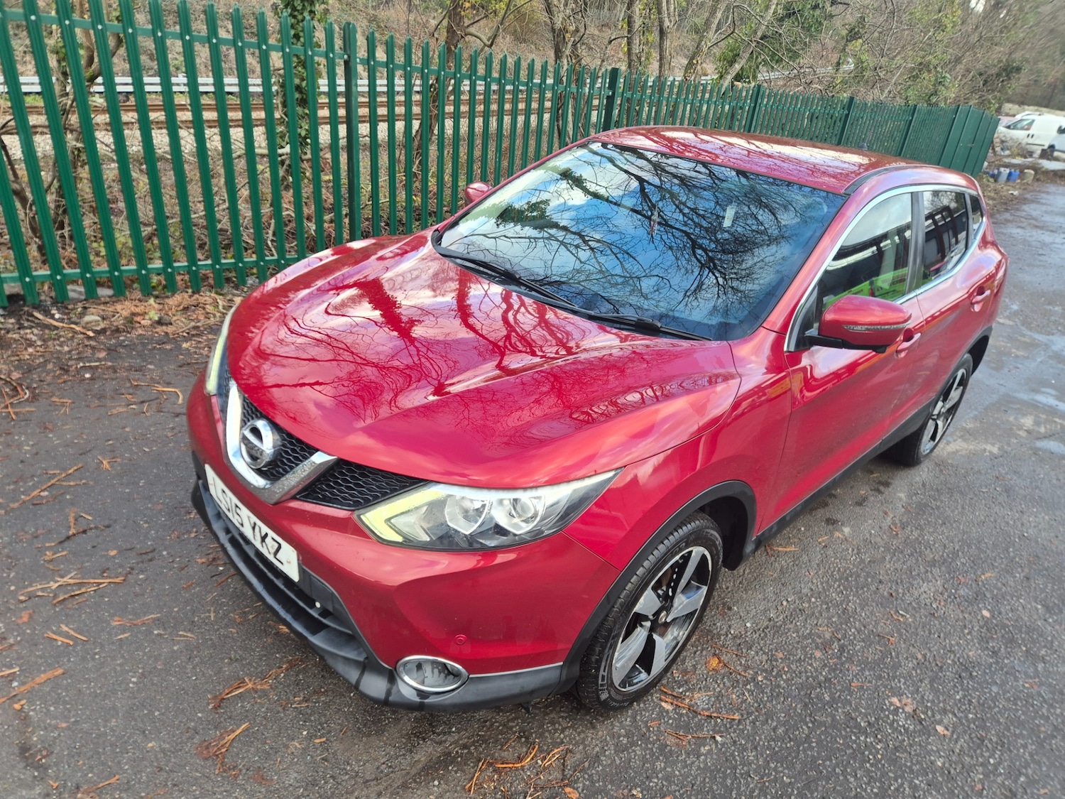 Used Nissan Qashqai 2015 for sale - 77012943: Photo 2