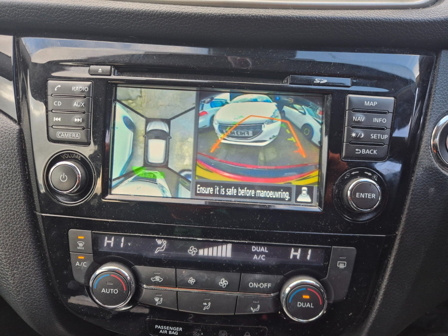 Used Nissan Qashqai 2015 for sale - 77012943: Photo 4