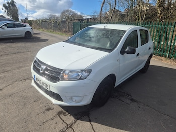 Used Dacia Sandero 2015 for sale - 77890201: Photo