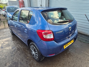 Used Dacia Sandero 2013 for sale - 75796595: Photo