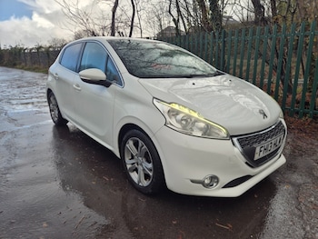 Used Peugeot 208 2013 for sale - 76979349: Photo