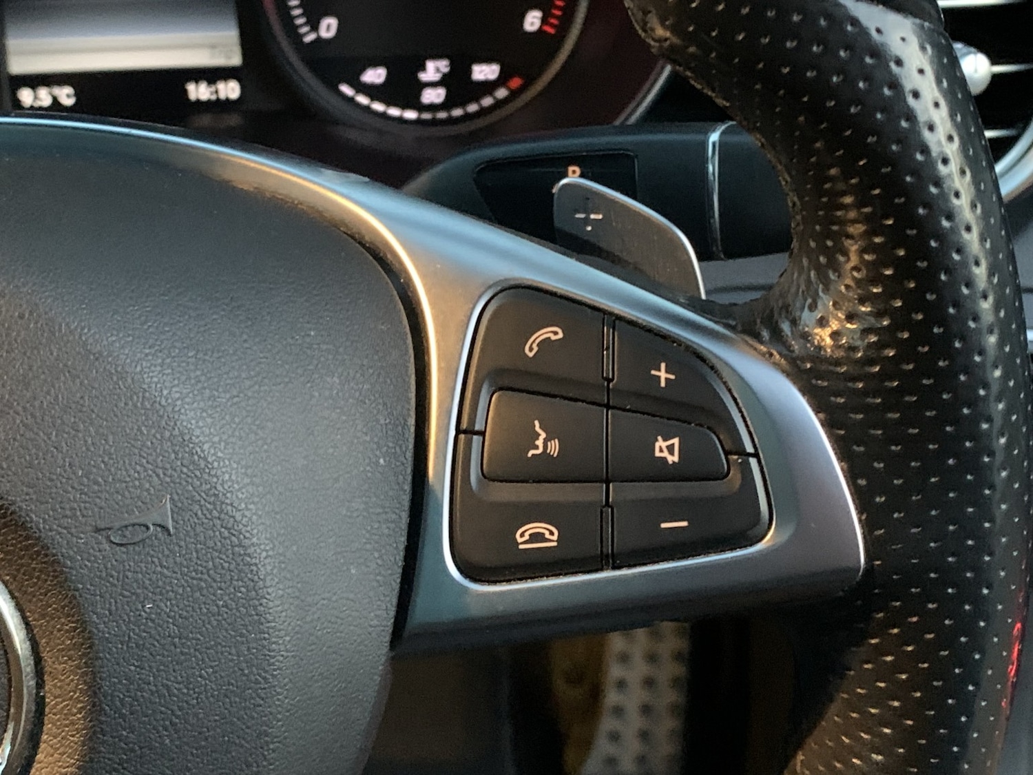 Used Mercedes-Benz C Class 2015 for sale - 76596565: Photo 32