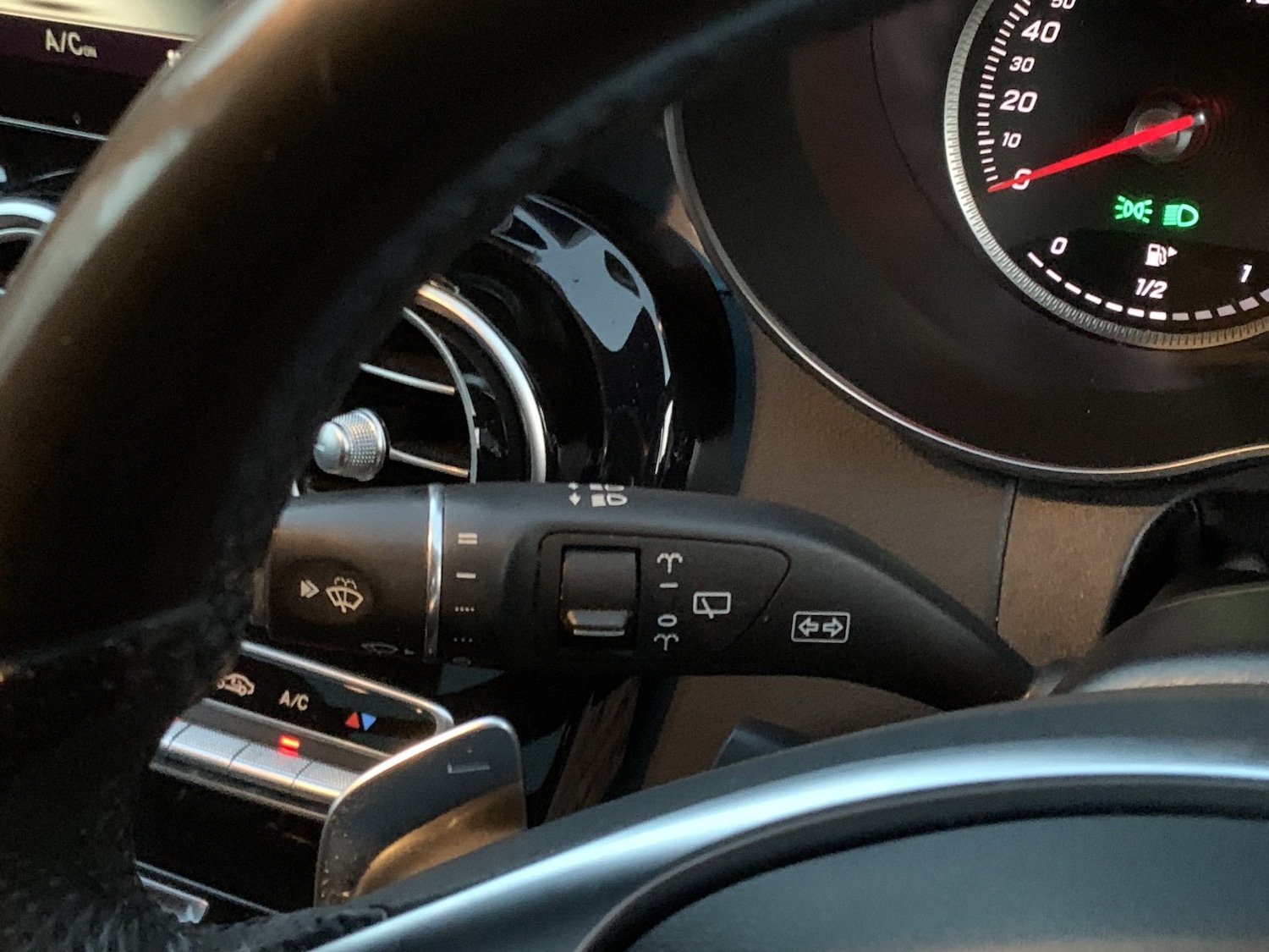 Used Mercedes-Benz C Class 2015 for sale - 76596565: Photo 33