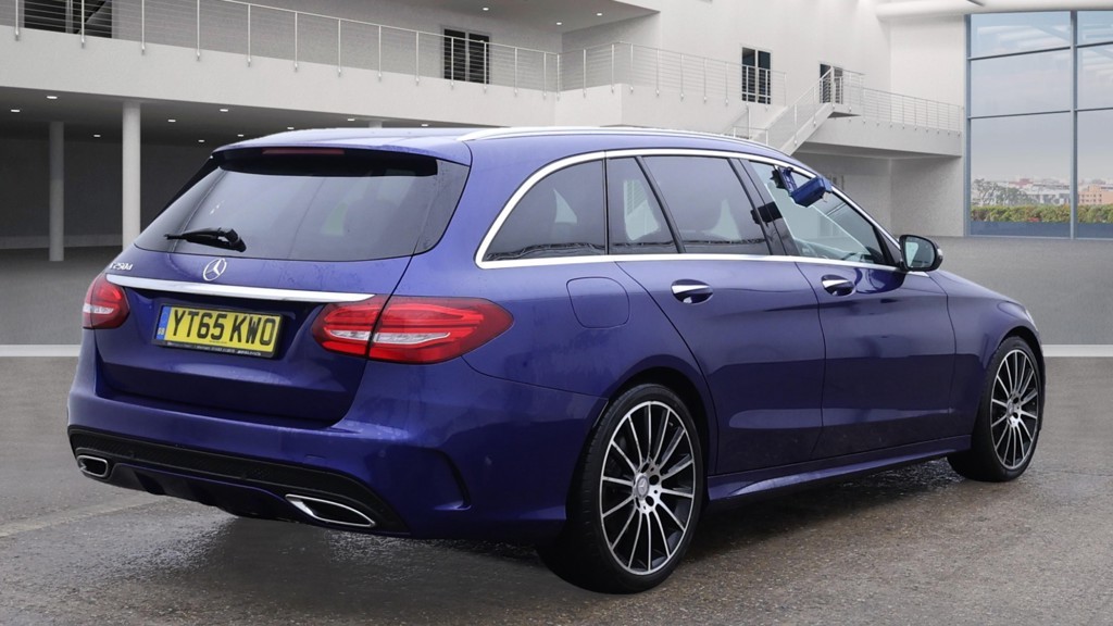 Used Mercedes-Benz C Class 2015 for sale - 76596565: Photo 4