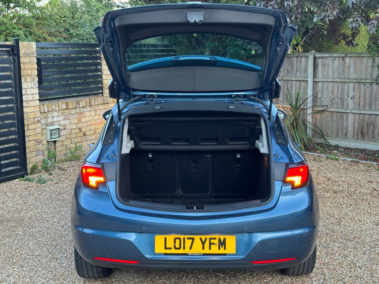 Vehicle 29