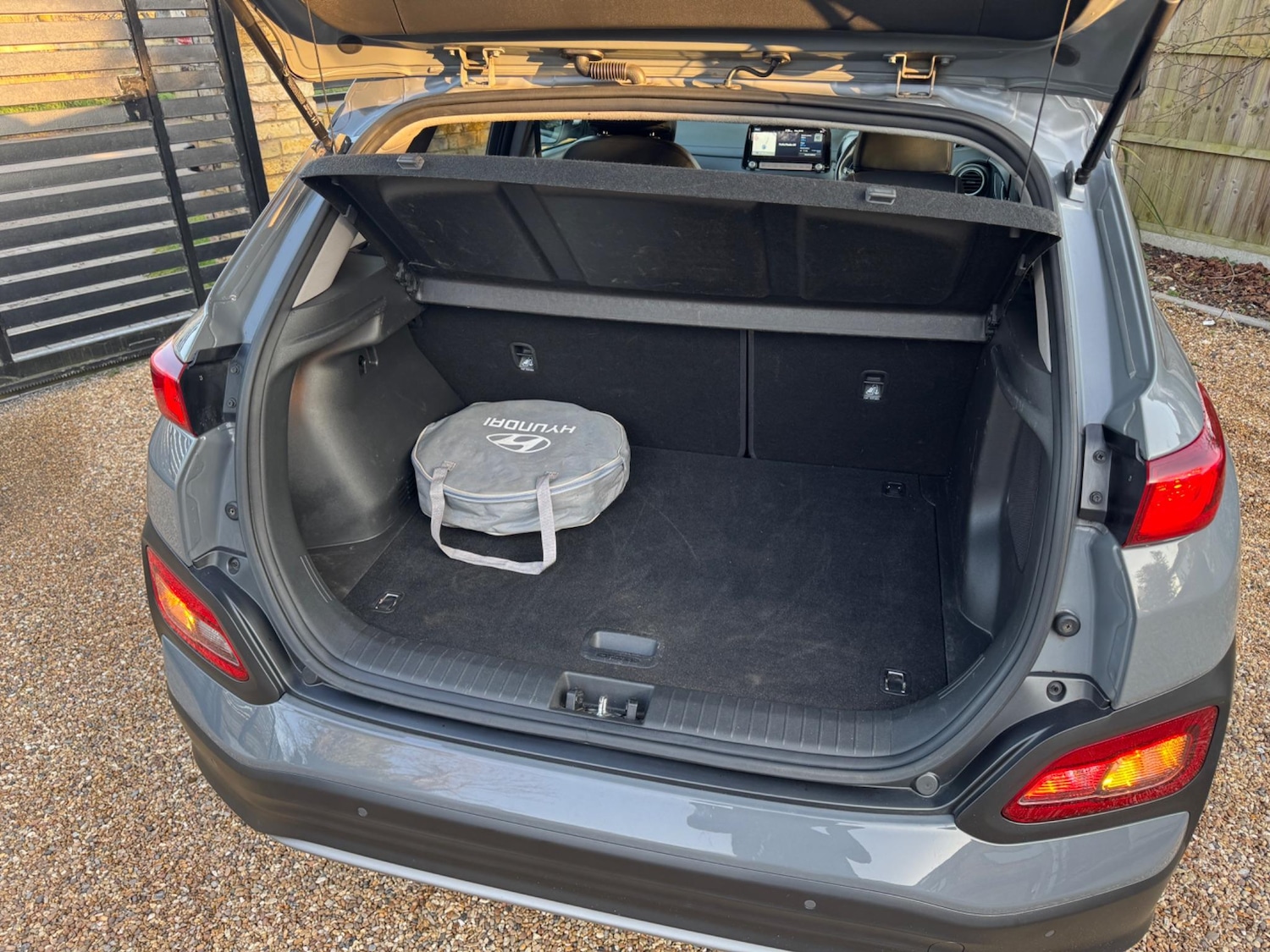 Vehicle 21