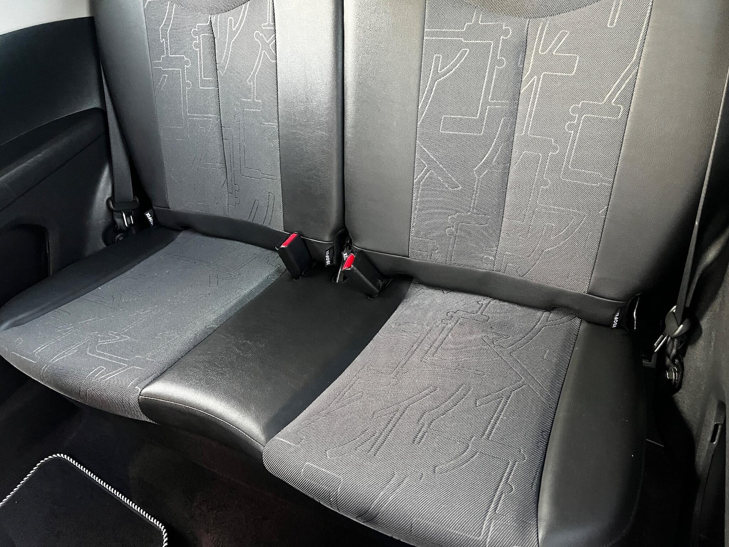 Used Toyota AYGO 2016 for sale - 76936312: Photo 15