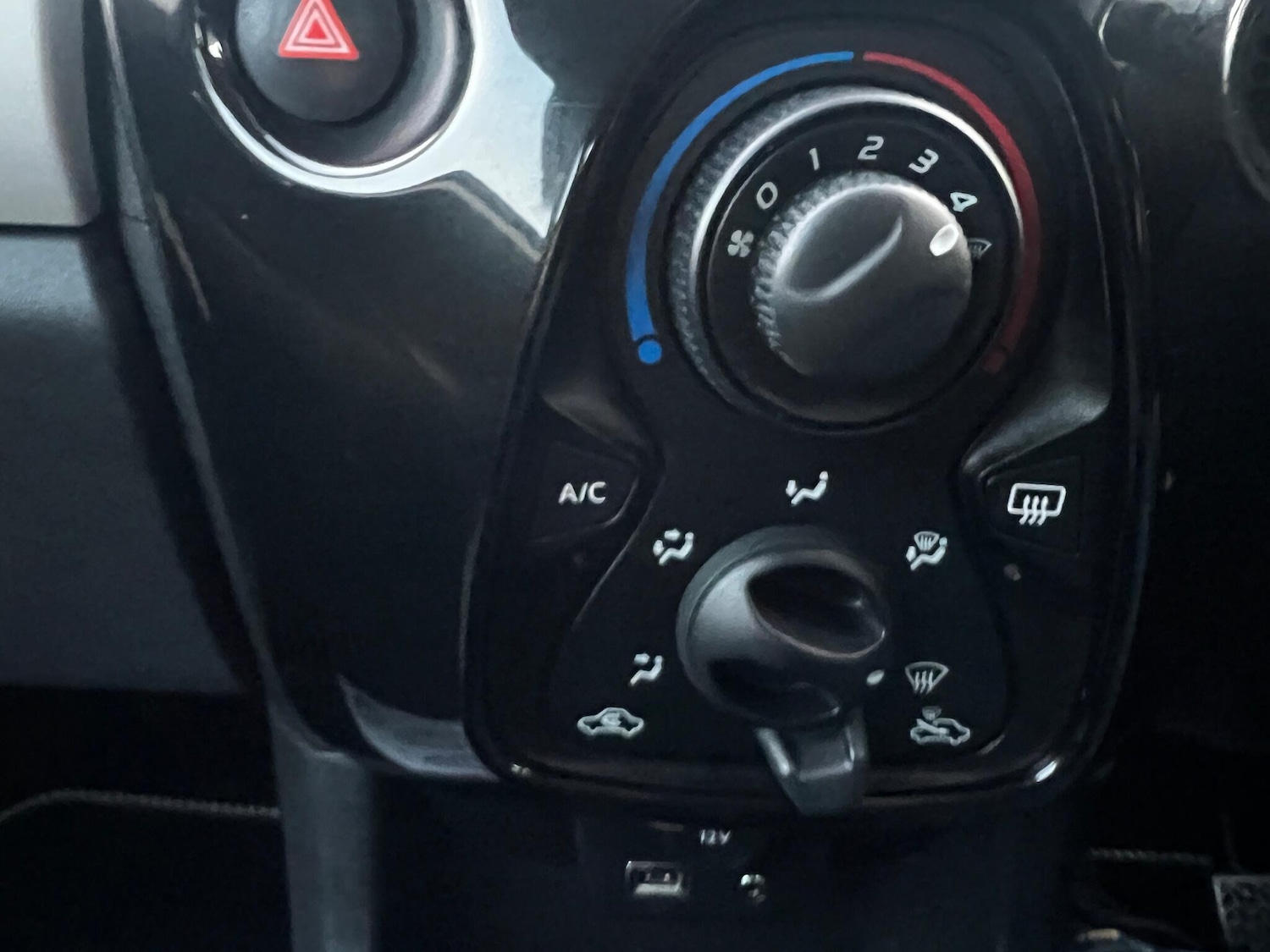 Used Toyota AYGO 2016 for sale - 76936312: Photo 20