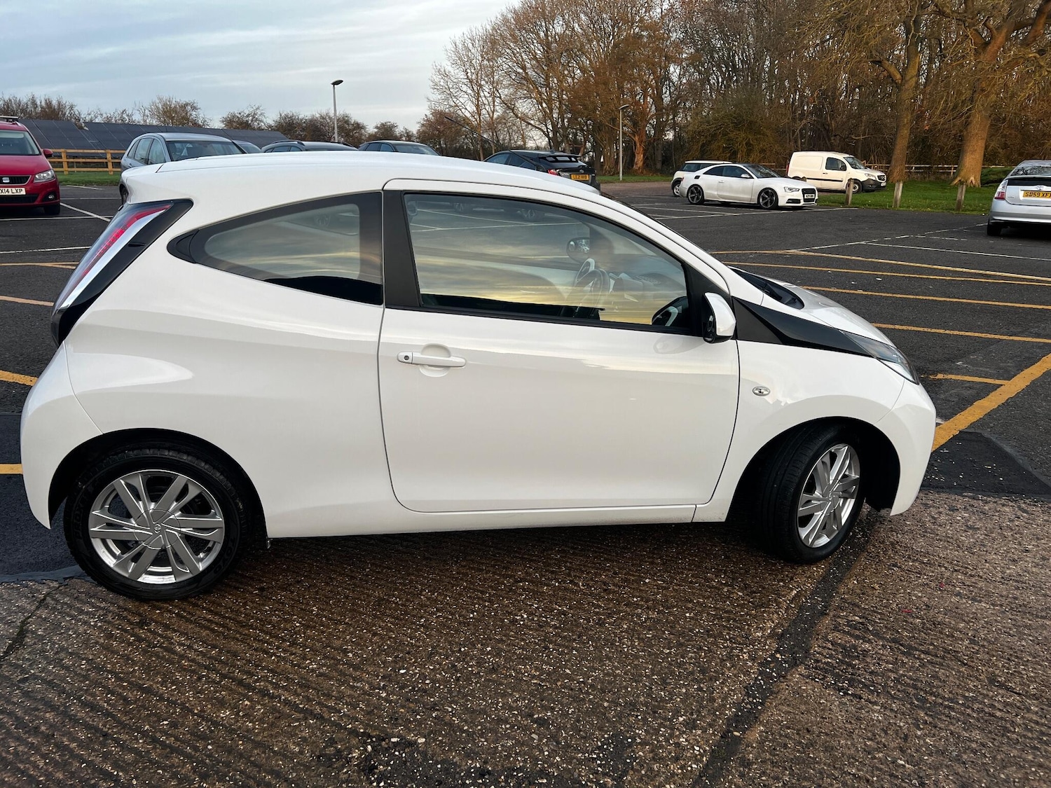 Used Toyota AYGO 2016 for sale - 76936312: Photo 7
