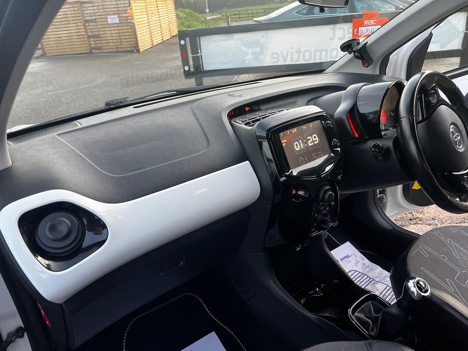 Used Toyota AYGO 2016 for sale - 76936312: Photo 9