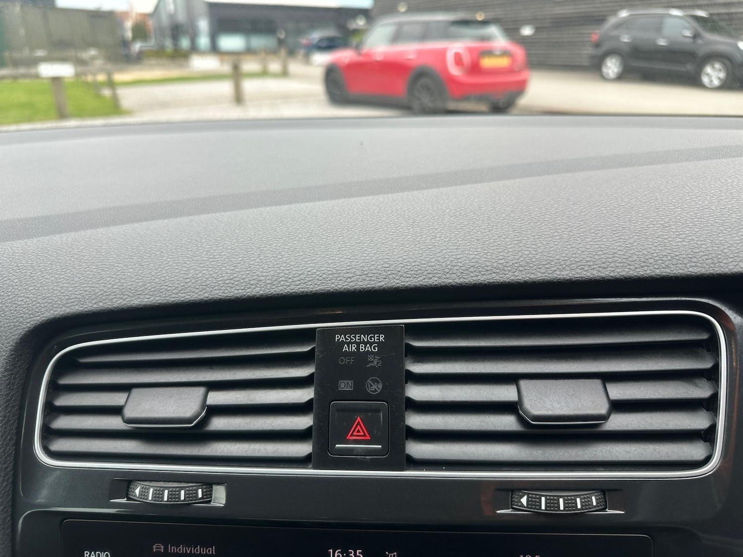 Used Volkswagen Golf 2018 for sale - 78171417: Photo 23