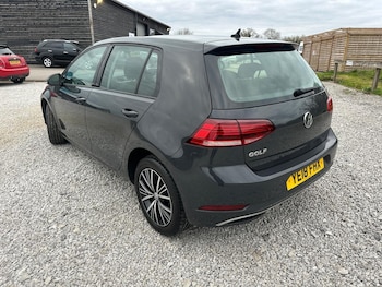 Used Volkswagen Golf 2018 for sale - 78171417: Photo