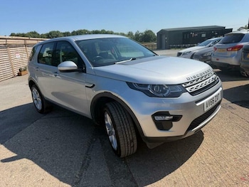 Used Land Rover Discovery Sport 2016 for sale - 79188769: Photo