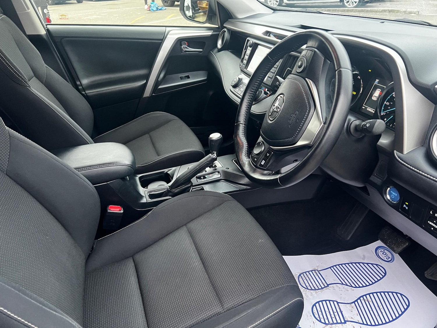 Used Toyota RAV4 2016 for sale - 76349897: Photo 16