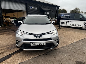 Used Toyota RAV4 2016 for sale - 76349897: Photo