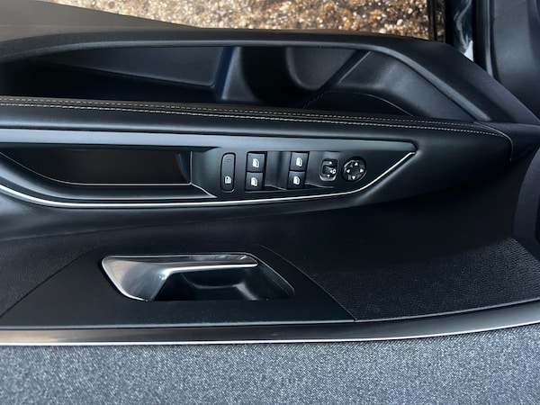 Used Peugeot 3008 2017 for sale - 76246618: Photo 19