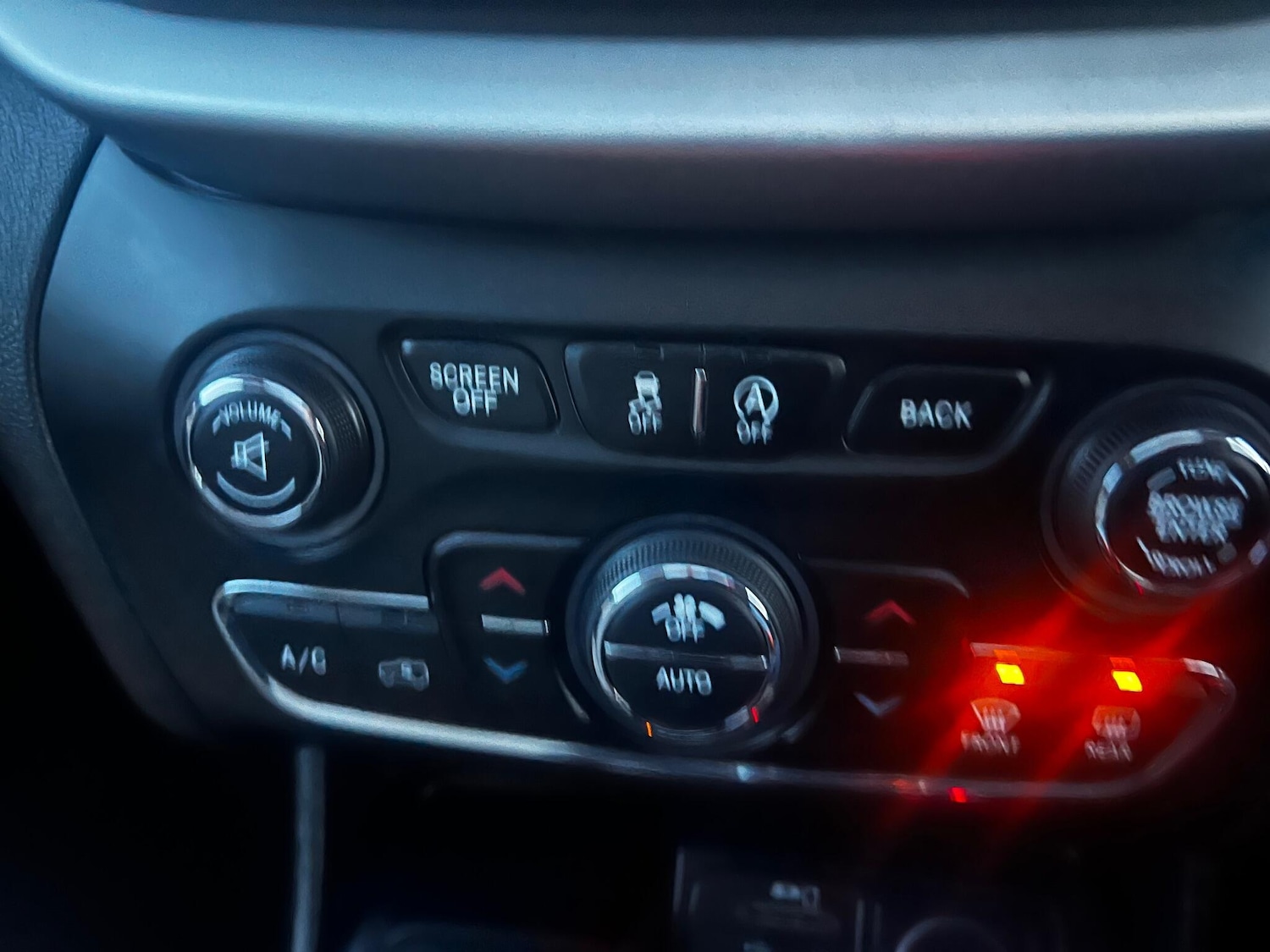 Used Jeep Cherokee 2016 for sale - 76886445: Photo 16