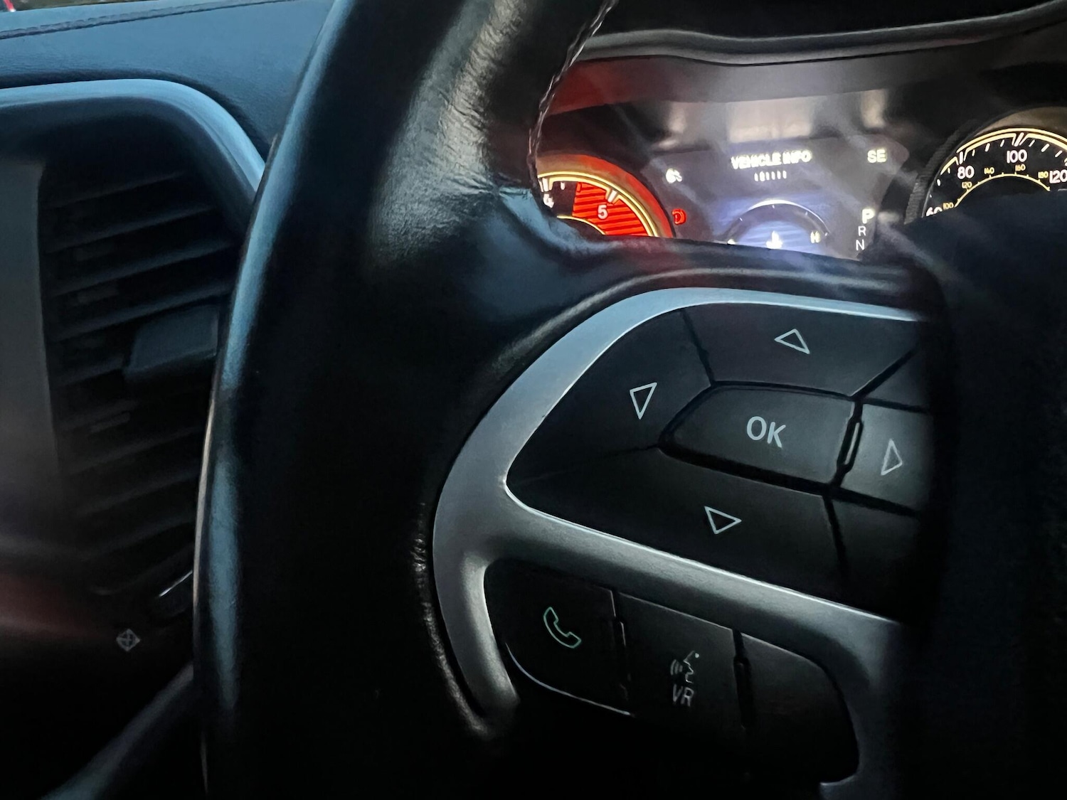 Used Jeep Cherokee 2016 for sale - 76886445: Photo 17