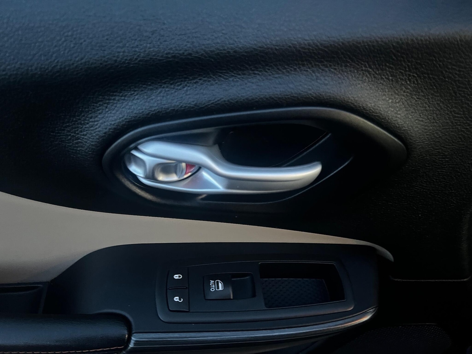 Used Jeep Cherokee 2016 for sale - 76886445: Photo 21