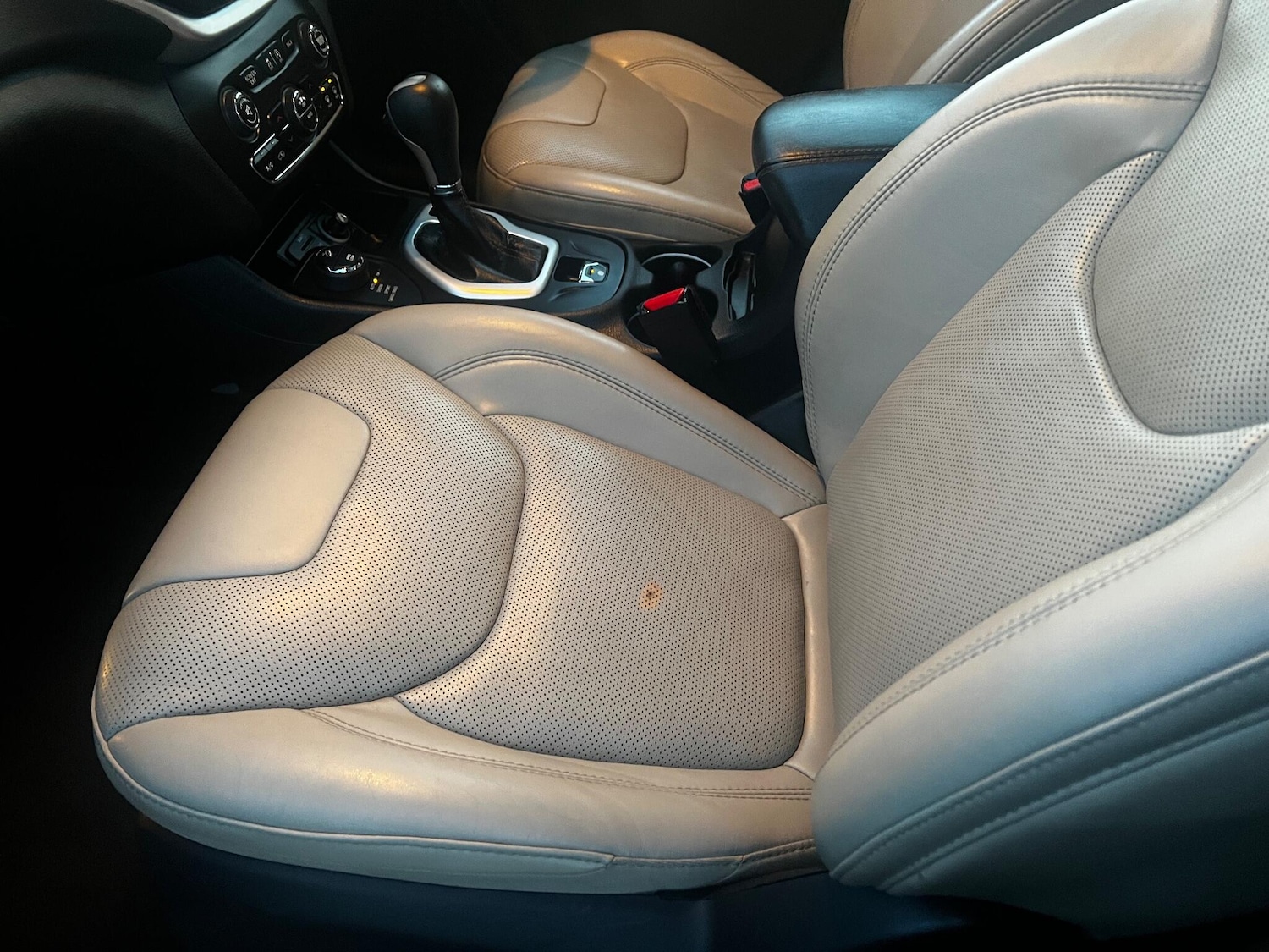 Used Jeep Cherokee 2016 for sale - 76886445: Photo 40