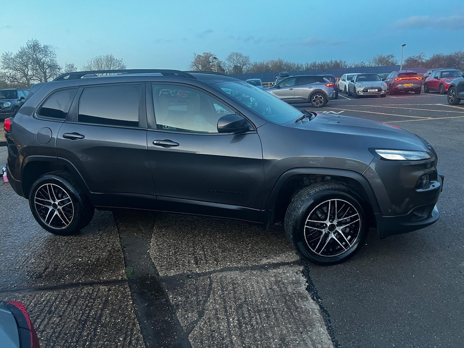 Used Jeep Cherokee 2016 for sale - 76886445: Photo 6