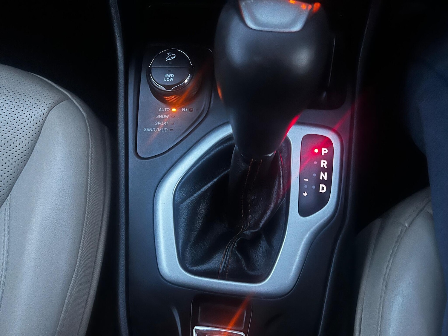 Used Jeep Cherokee 2016 for sale - 76886445: Photo 8