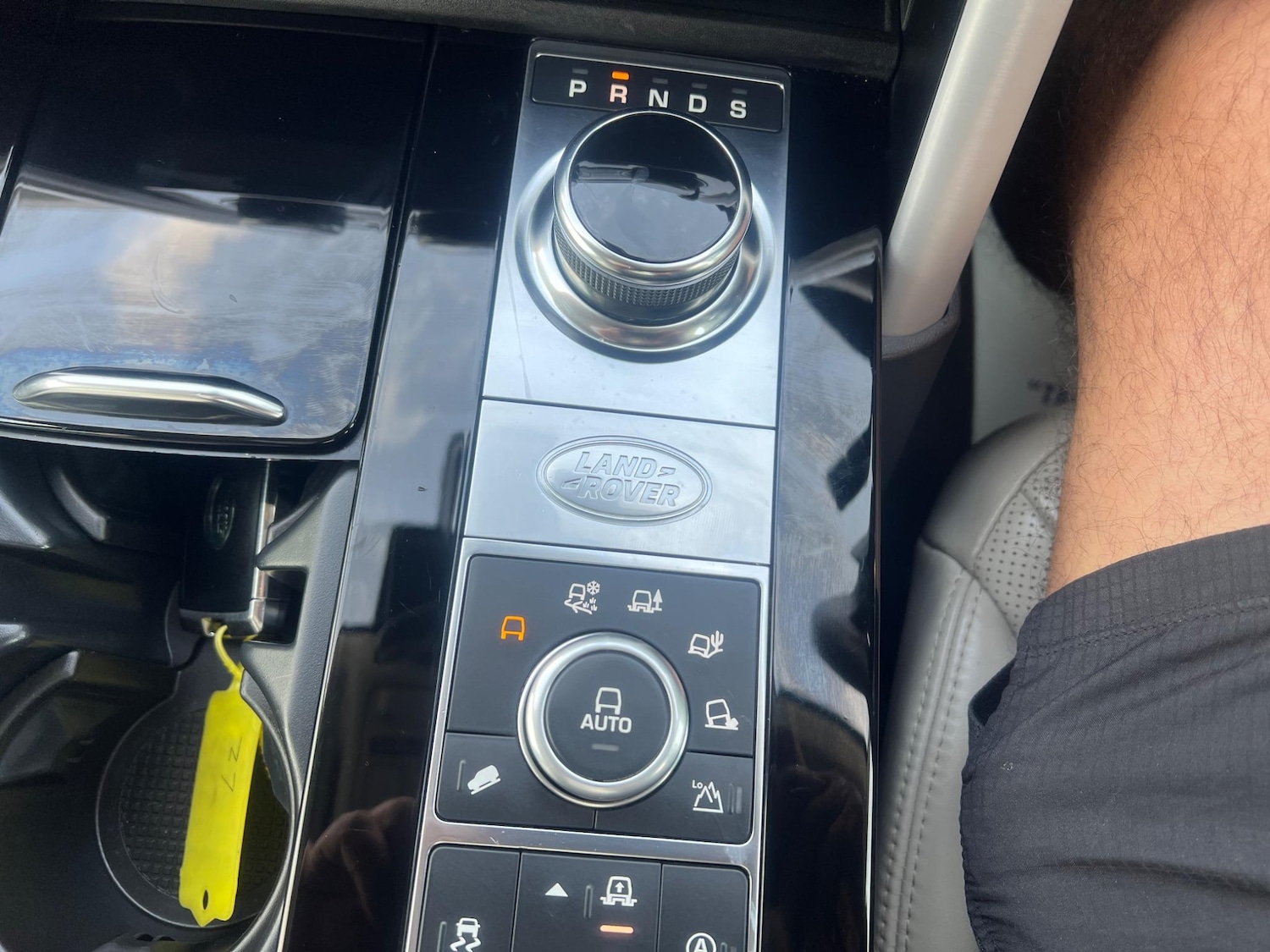 Used Land Rover Discovery 2019 for sale - 76584546: Photo 10