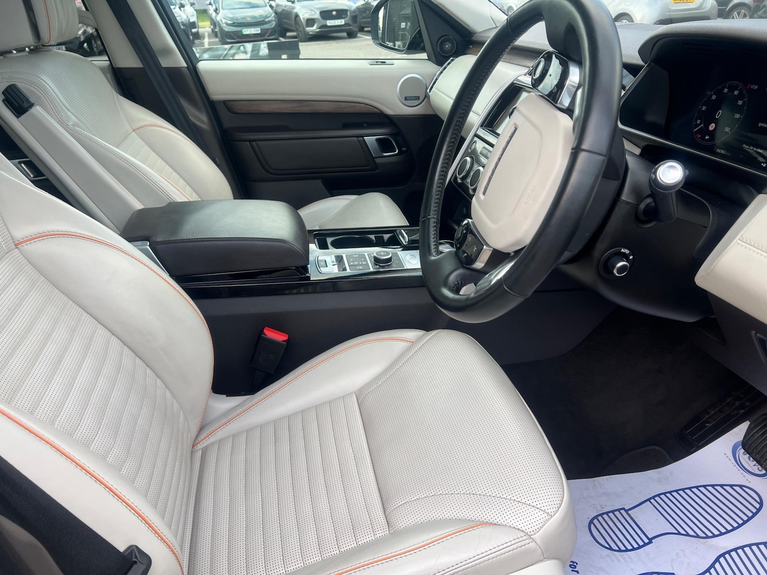Used Land Rover Discovery 2019 for sale - 76584546: Photo 13