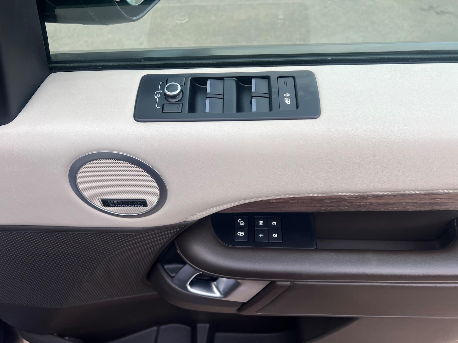 Used Land Rover Discovery 2019 for sale - 76584546: Photo 22