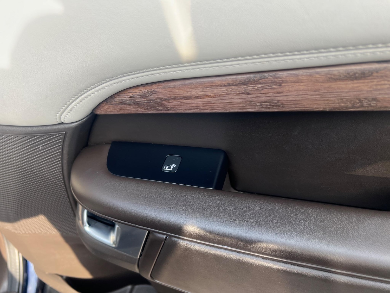 Used Land Rover Discovery 2019 for sale - 76584546: Photo 25