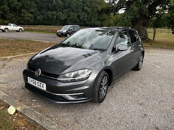 Used Volkswagen Golf 2018 for sale - 75657805: Photo