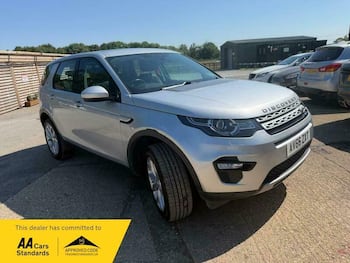 Used Land Rover Discovery Sport 2016 for sale - 79808572: Photo