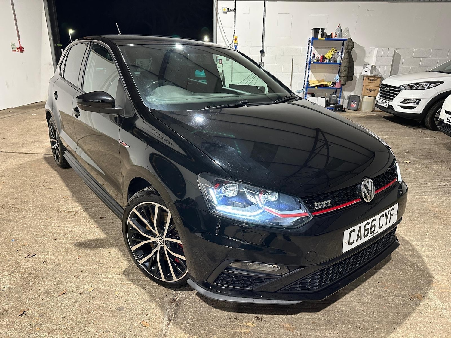 Used Volkswagen Polo 2017 for sale - 78062920: Photo 1