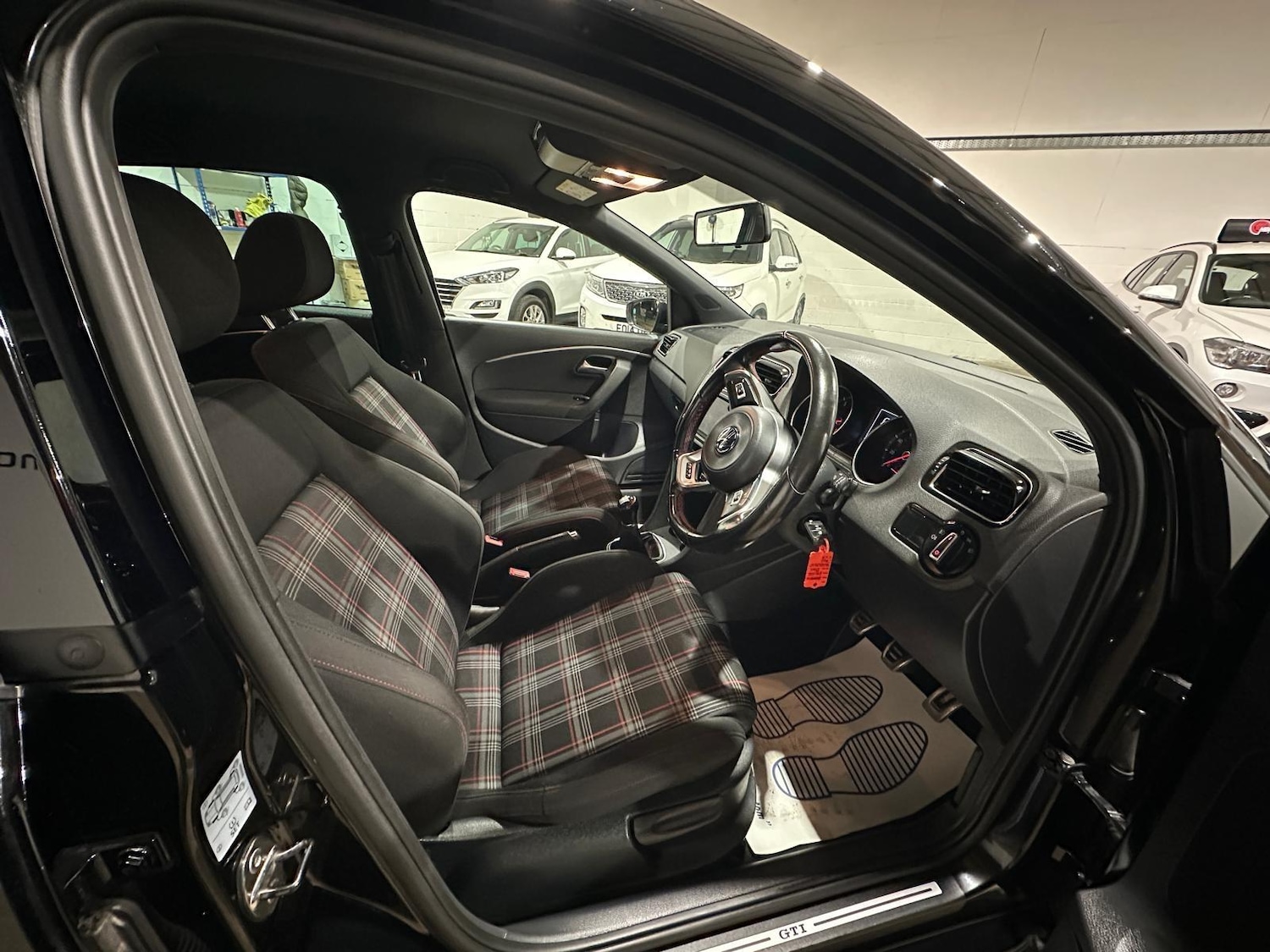 Used Volkswagen Polo 2017 for sale - 78062920: Photo 15