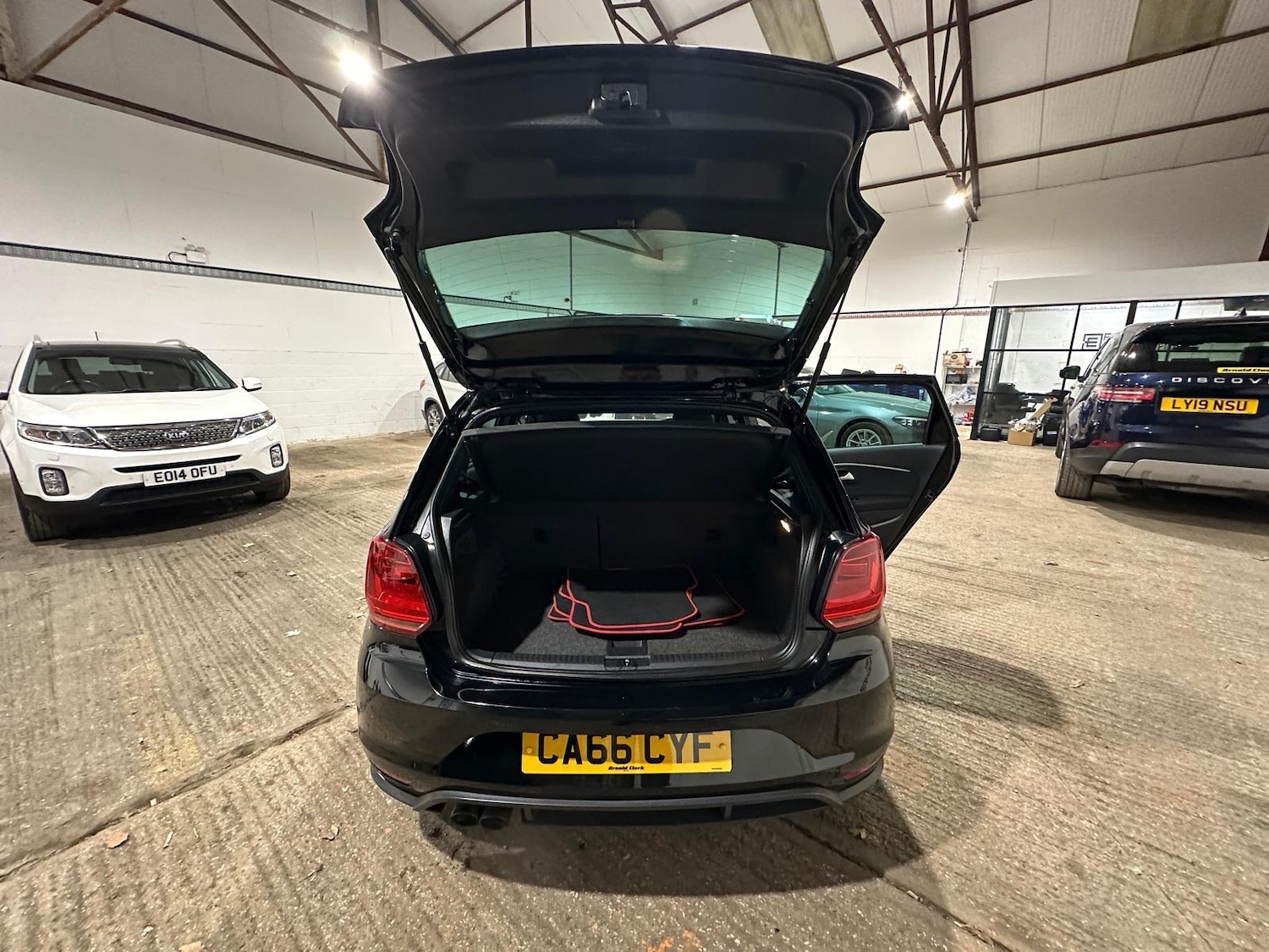 Used Volkswagen Polo 2017 for sale - 78062920: Photo 9