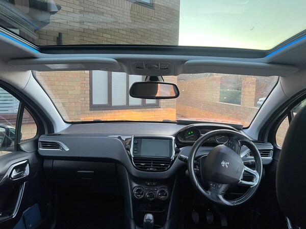 Used Peugeot 208 2018 for sale - 76259407: Photo 11