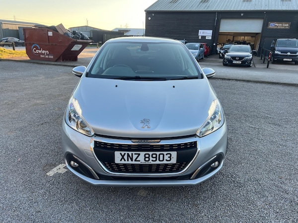 Used Peugeot 208 2018 for sale - 76259407: Photo 2