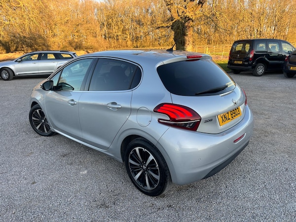 Used Peugeot 208 2018 for sale - 76259407: Photo 4
